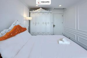 Riviera Point New 3BR 125m2 wPool near SECC RP1504