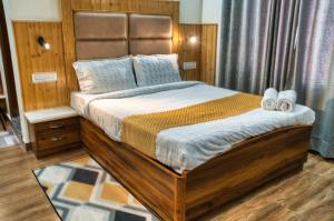 Hill Hideout Rooms & Suites