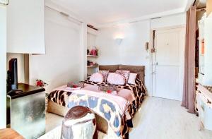 Nice Cimiez Little Studio Sea View