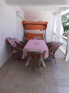 Apartments in Banjol - Insel Rab 16070 