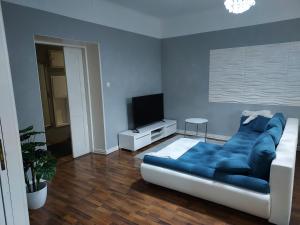 Stylish home with stunning views of the railway square 74m2