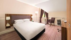 Standard Queen Room room in Holiday Inn Rotherham-Sheffield M1Jct.33 an IHG Hotel