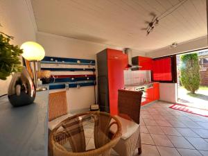 Red Kitchen - Lange Straße