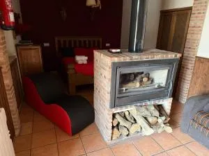 La Casita Roja Del Arcoíris - Fábricas de San Juan de Alcaraz