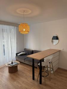 Charming 2P Nice center for 4