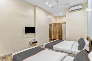 UTSAV GALAXY BANQUET And ROOMS