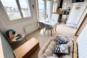Appartements Charmant Duplex - Vue sur le port de la Trinite : photos des chambres