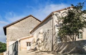 Lovely Home In Les Leves Et Thoumeyra