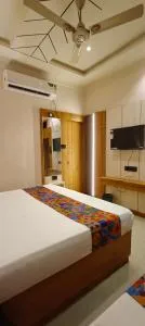 Hotel Ambika Dx - 瓜廖尔