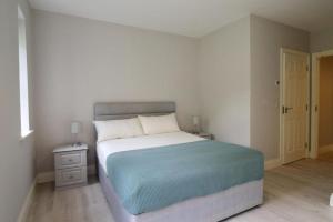 Charming 2-Bed Apartment in Dublins Countryside