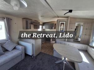 The Retreat Lido Beach
