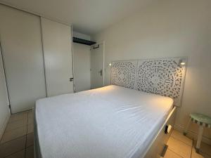 Appartements Charmant T2 renove avec terrasse proche plage - FR-1-239-1106 : photos des chambres