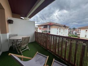 Appartements Charmant T2 renove avec terrasse proche plage - FR-1-239-1106 : photos des chambres