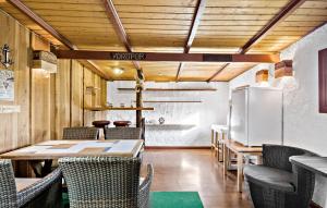 5 Bedroom Nice Home In Blokhus