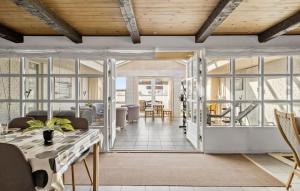 5 Bedroom Nice Home In Blokhus