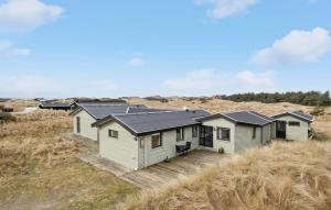 5 Bedroom Lovely Home In Saltum
