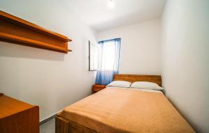 4 Bedroom Beach Front Home In Pupnat