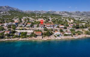 Amazing Apartment In Baric Draga 