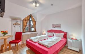 Gorgeous Apartment In Bischofsheim