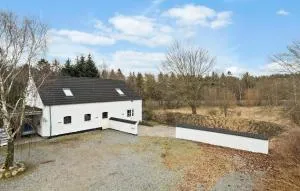 Gorgeous Home In Hadsund With Wifi - Skorping