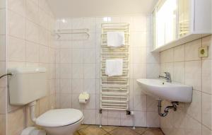 Nice Apartment In Jezera With Wifi