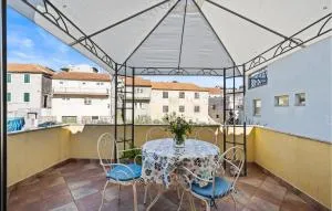 Awesome Apartment In Zaton With Wifi - 扎顿