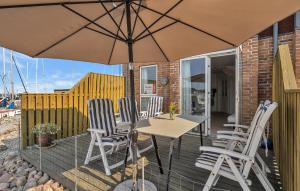 2 Bedroom Awesome Home In Glesborg