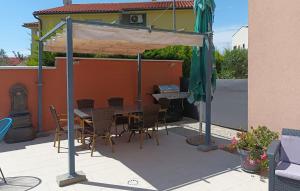 Stunning Apartment In Pula With Wifi