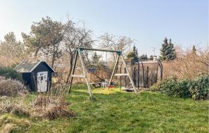 4 Bedroom Beautiful Home In Fårevejle