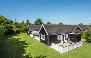 Stunning Home In Vejby With Sauna - 赫尔辛厄