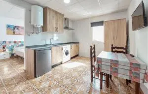 Beautiful Apartment In Sant Joan De Moro - Vilafames