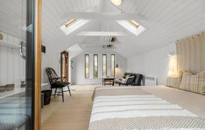 3 Bedroom Nice Home In Fårevejle