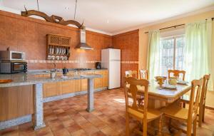 Beautiful Home In El Palmar With Wifi