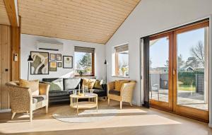 3 Bedroom Awesome Home In Haderslev