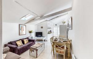 2 Bedroom Cozy Home In Oradour-Fanais