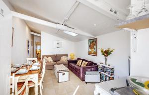 2 Bedroom Cozy Home In Oradour-Fanais