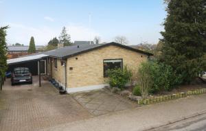 Beautiful Home In Viby Sjælland
