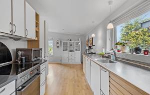 Beautiful Home In Viby Sjælland