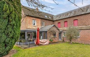 Stunning Home In Torcy-Le-Grand