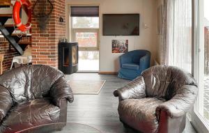 3 Bedroom Gorgeous Home In Hesselager