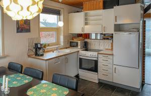 3 Bedroom Gorgeous Home In Hesselager