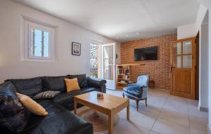 Stunning Home In Tourrettes With Wifi