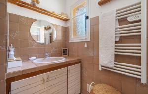 Maisons de vacances Stunning Home In Tourrettes With Wifi : photos des chambres