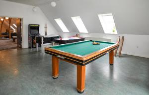 Beautiful Home In Brørup With Wifi