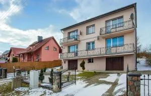 Stunning Apartment In Gowidlino - 鲁比亚托沃