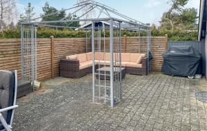 3 Bedroom Nice Home In Væggerløse