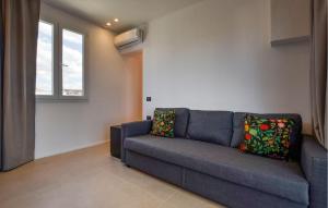 Beautiful Apartment In Trappeto