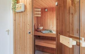 Beautiful Home In Wemeldinge With Sauna