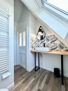 Maisons de vacances Maison de standing - 50m des plages - Jacuzzi : photos des chambres