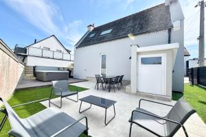 Maisons de vacances Maison de standing - 50m des plages - Jacuzzi : photos des chambres